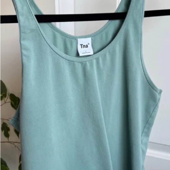 TNA Soft Green Tank Top - Picture 1 of 2